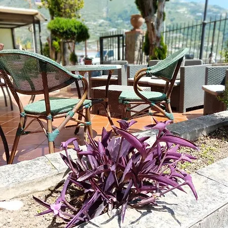 Apartmanhotel Mareluna Ischia