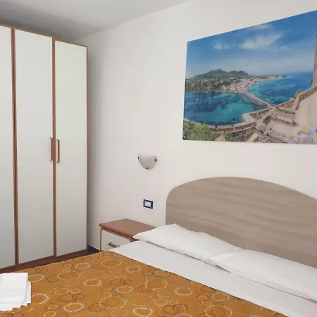Apartmanhotel Mareluna Ischia *